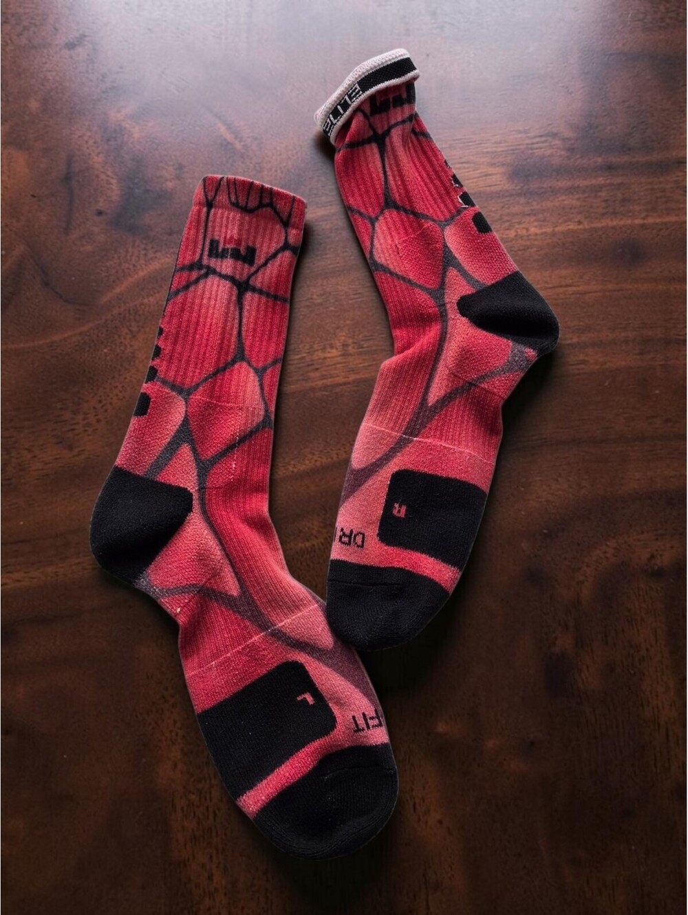Nike Elite Men's Basketball Crew Socks LeBron Dri-FIT